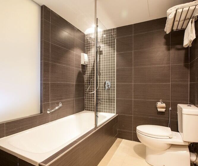 غرفة سوبيريور, Malaysia