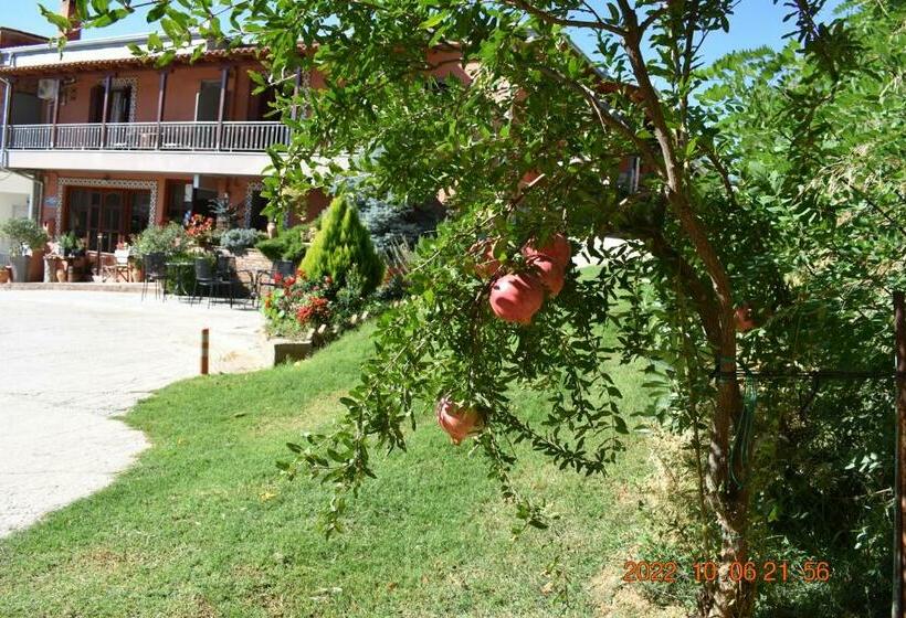 غرفة قياسية ثلاثية ذات اطلالة, Meteora