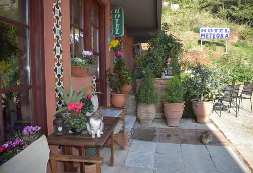 غرفة قياسية ثلاثية ذات اطلالة, Meteora