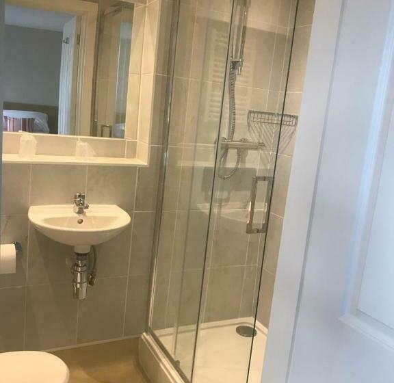 スタンダードルーム, Monarch