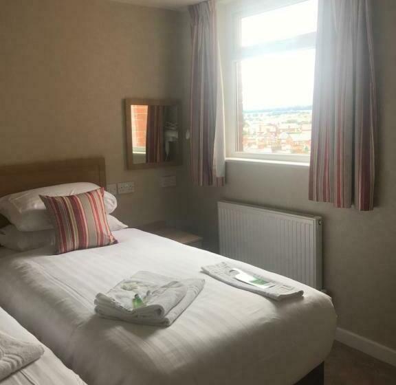 スタンダードルーム, Monarch