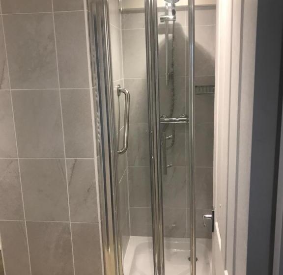 オーシャンビュースタンダードルーム, Monarch