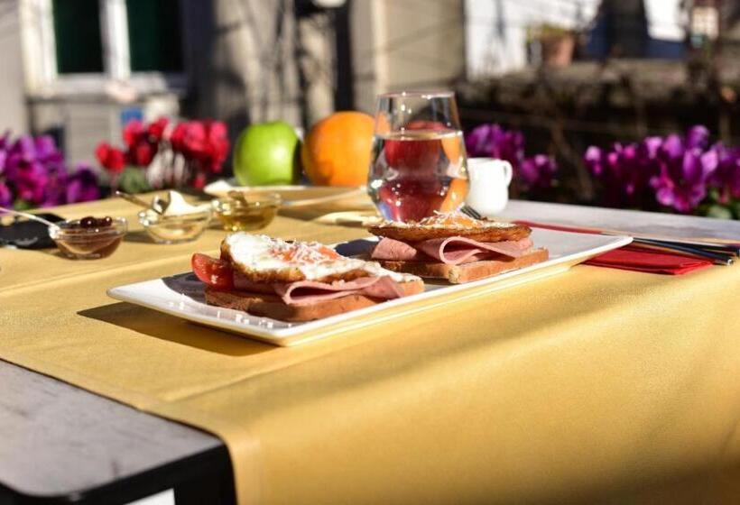 Standard Room, New W