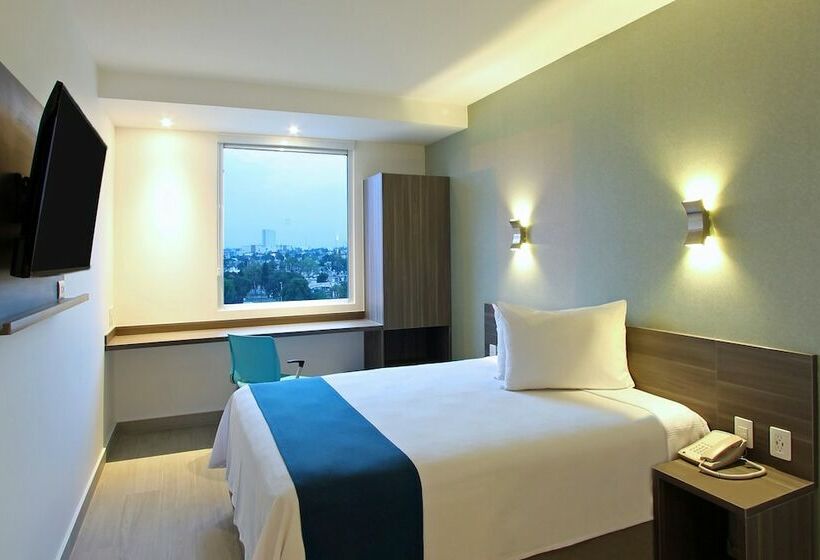 スーペリアールーム, One Cuautitlan