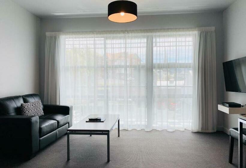 管理人员工作室, 315 Euro Motel And Serviced Apartments