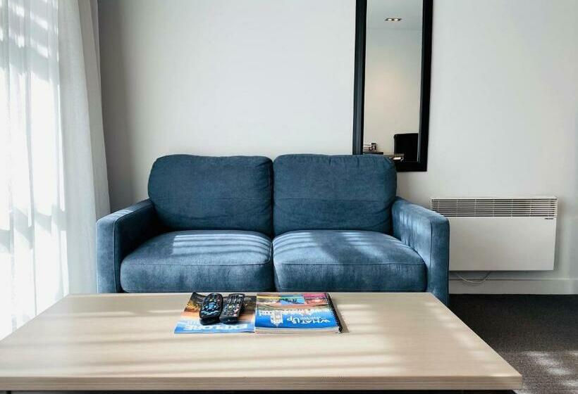 管理人员工作室, 315 Euro Motel And Serviced Apartments