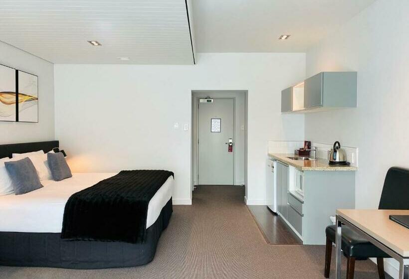 管理人员工作室, 315 Euro Motel And Serviced Apartments