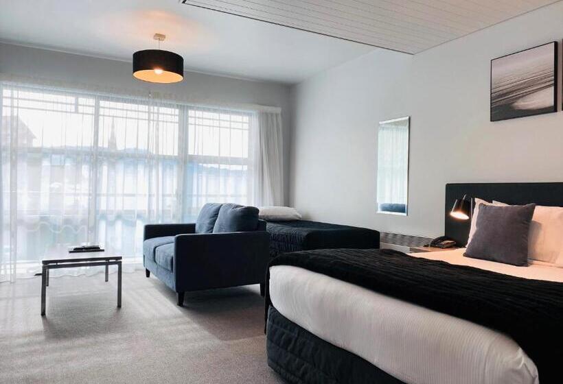 스탠다드 스튜디오, 315 Euro Motel And Serviced Apartments