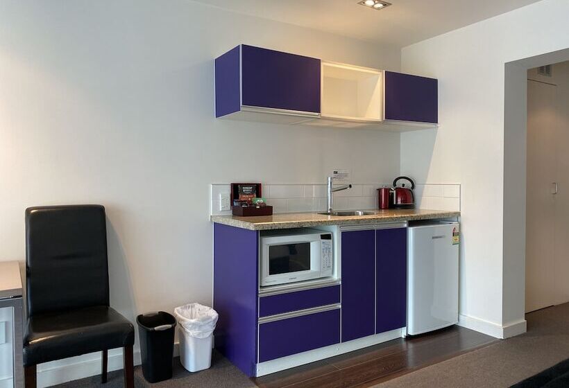 管理人员工作室, 315 Euro Motel And Serviced Apartments