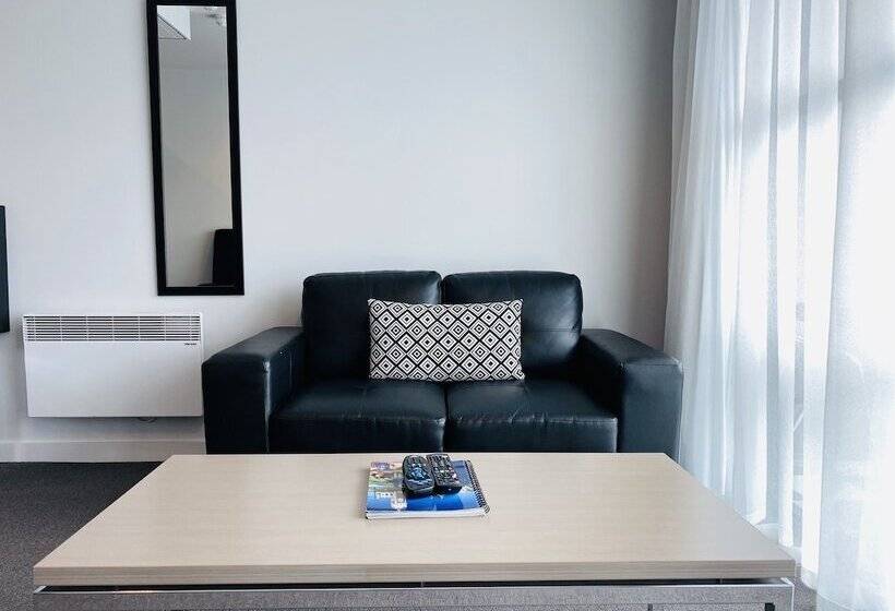 管理人员工作室, 315 Euro Motel And Serviced Apartments