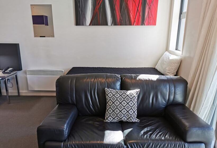 管理人员工作室, 315 Euro Motel And Serviced Apartments