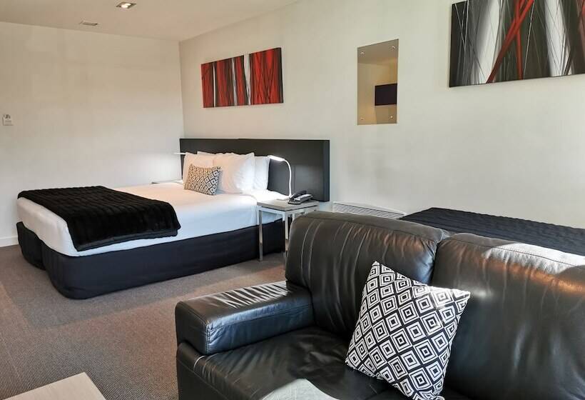 管理人员工作室, 315 Euro Motel And Serviced Apartments