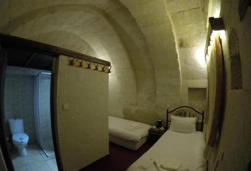 اتاق استاندارد با چشمانداز باغ, Unicorn Cave