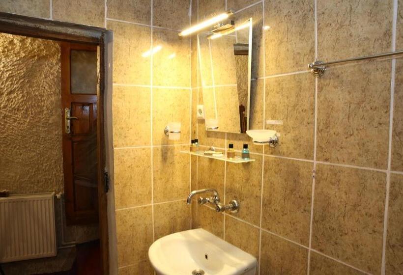 اتاق لوکس, Unicorn Cave