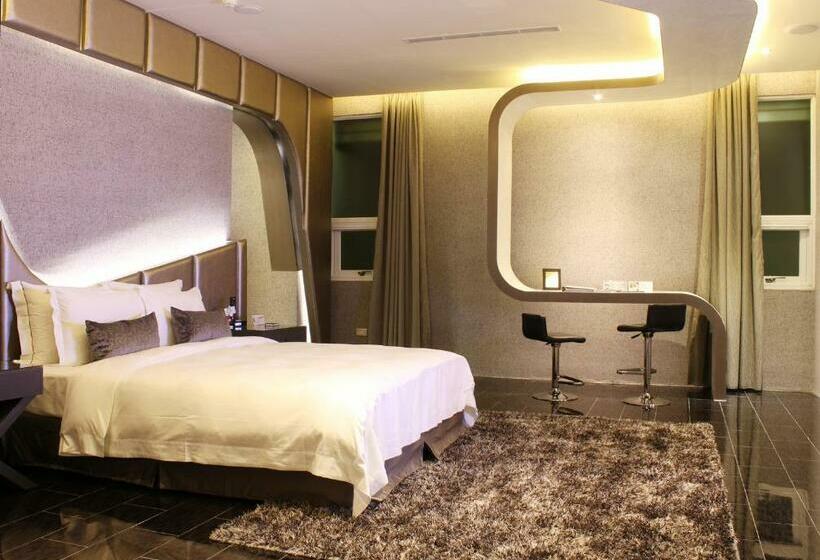 سوییت, Allur Boutique Motelyilan Branch