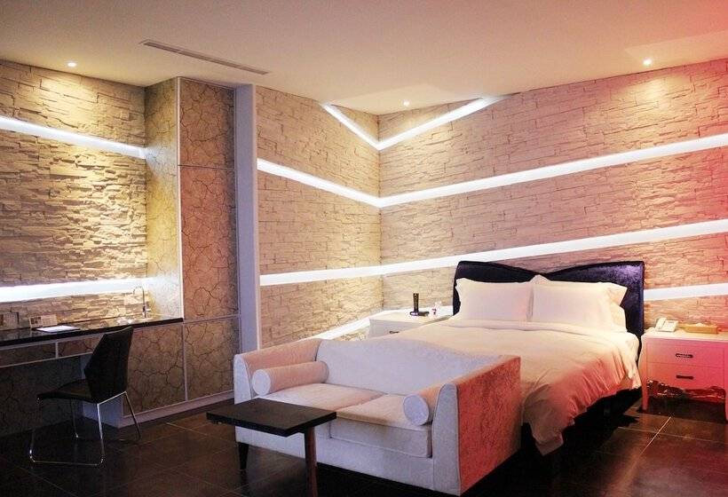 سوییت, Allur Boutique Motelyilan Branch