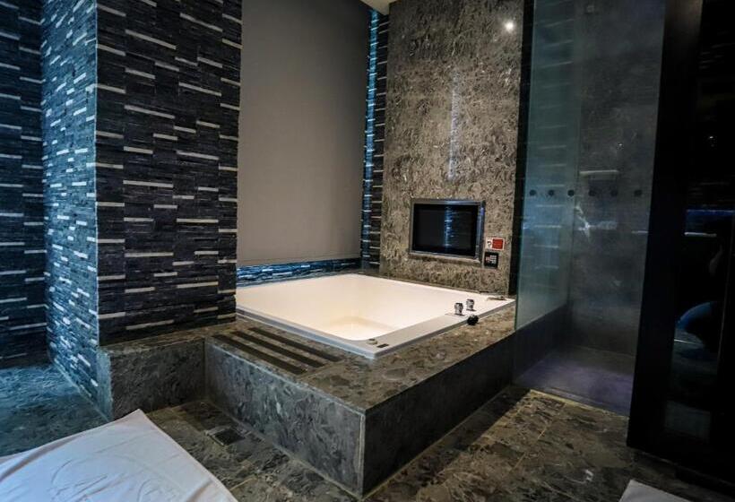 سوییت, Allur Boutique Motelyilan Branch