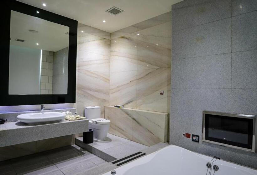 سوییت, Allur Boutique Motelyilan Branch