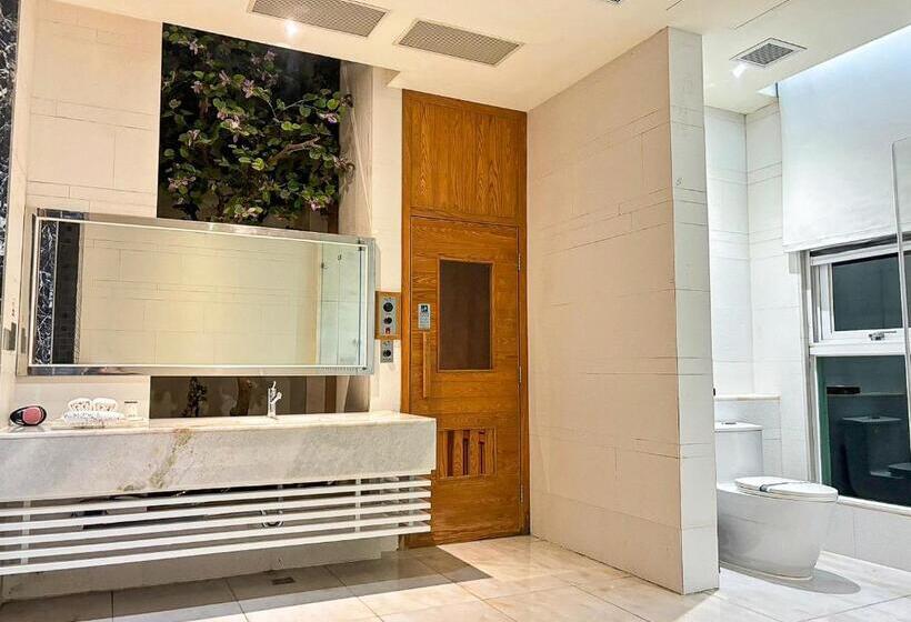 سوییت, Allur Boutique Motelyilan Branch