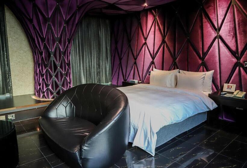 سوییت, Allur Boutique Motelyilan Branch