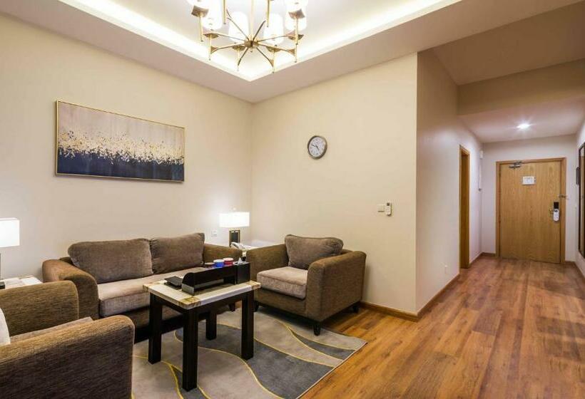 Апартаменты 3 Спальни, Boudl Al Maidan