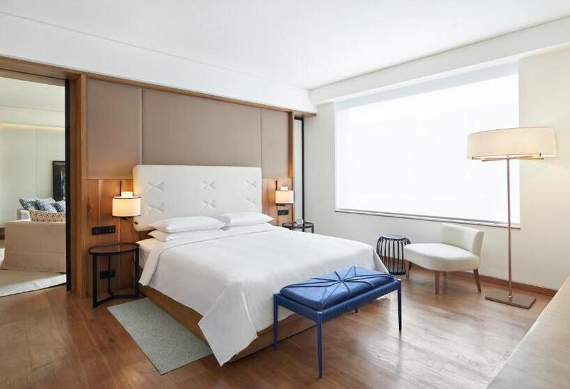 סוויטה עם נוף, Andaz Delhi, By Hyatt