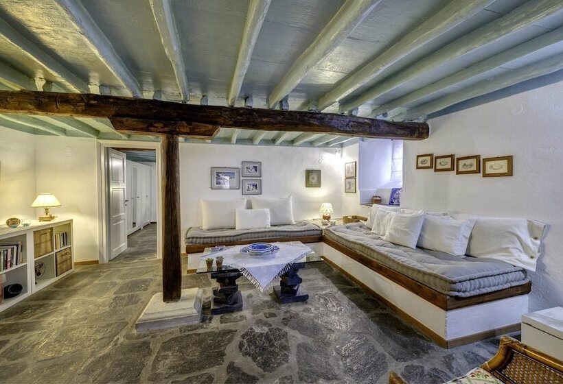 آپارتمان 2 خوابه, Arhontiko Ermoupolis