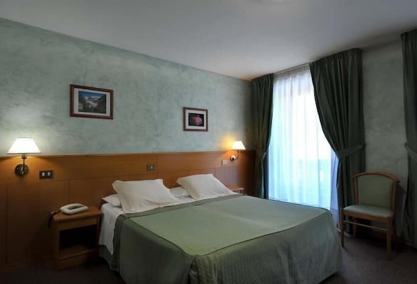 غرفة قياسية, Beau Sejour Presaintdidier