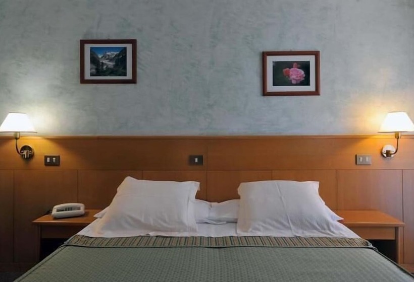 غرفة قياسية, Beau Sejour Presaintdidier