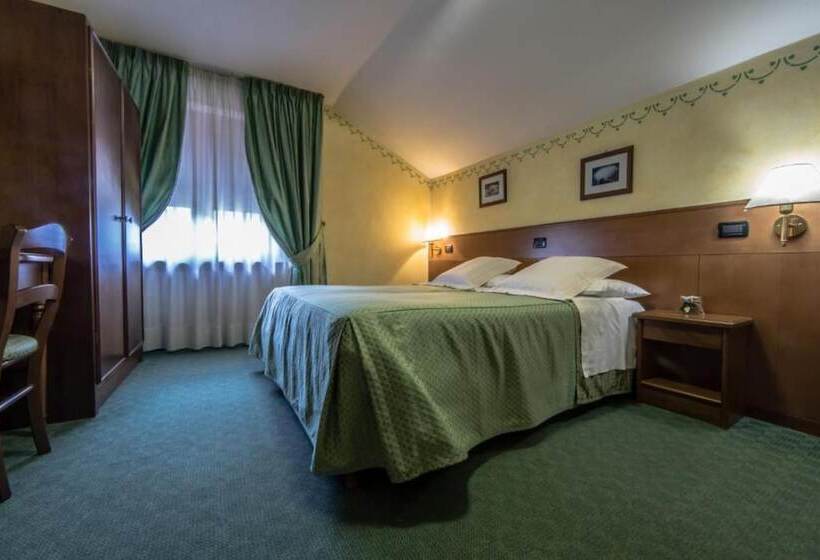 غرفة قياسية مطلة على الجبل, Beau Sejour Presaintdidier