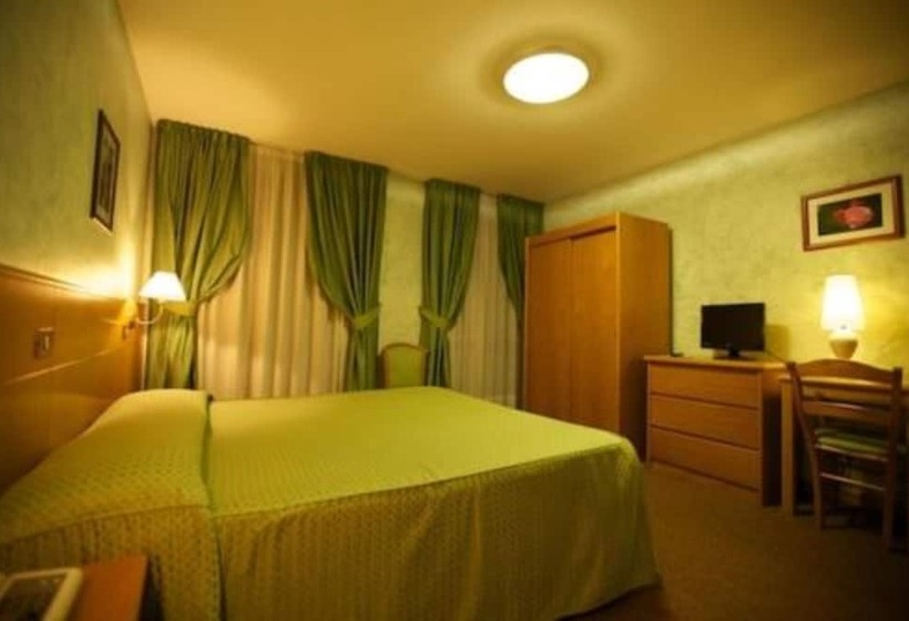 غرفة قياسية مطلة على الجبل, Beau Sejour Presaintdidier