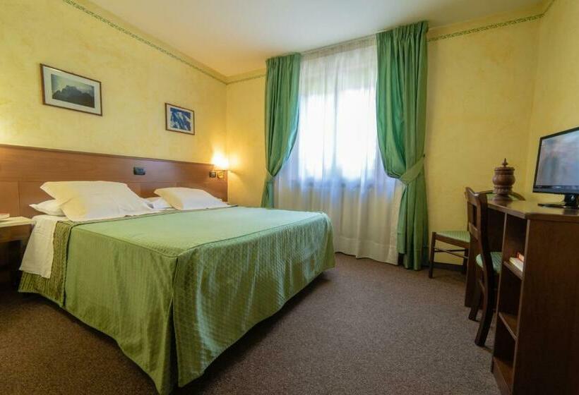 غرفة قياسية, Beau Sejour Presaintdidier