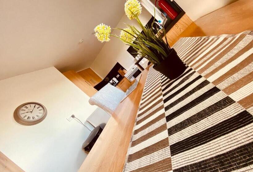 2间卧室的房子, Bettyhill