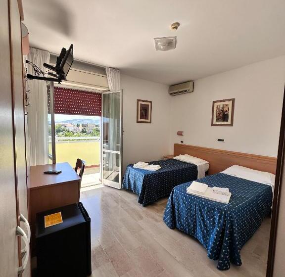 标准间带阳台, Holiday