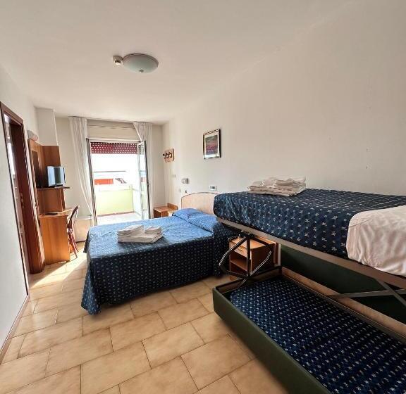 四人标准间, Holiday