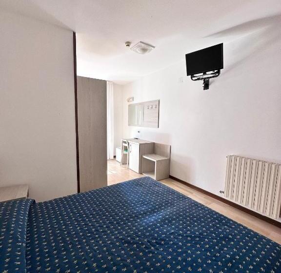 高级家庭房间, Holiday