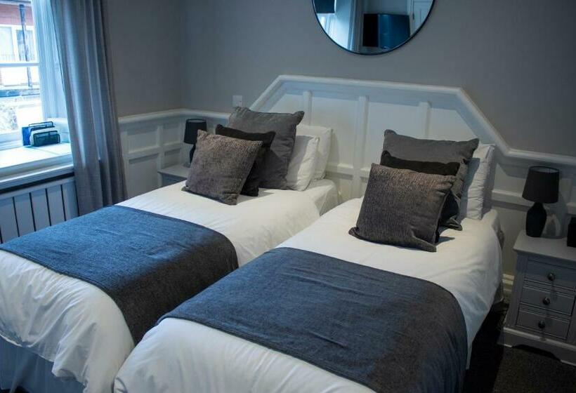 Семейный Номер, J.d.young