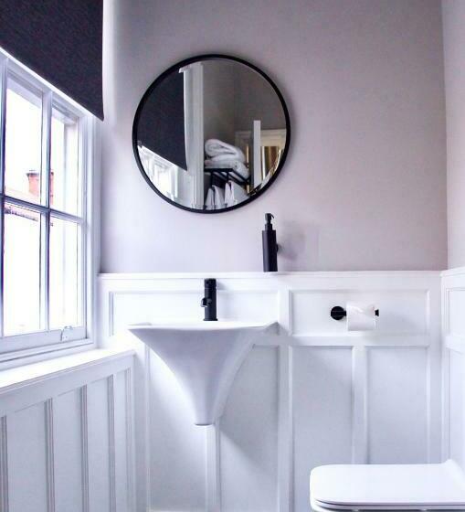 Номер Премиум, J.d.young