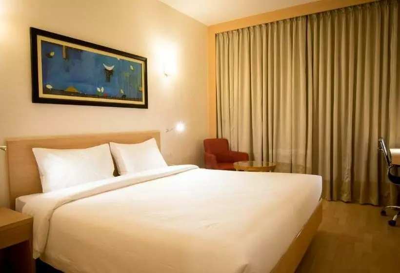 エクゼクティブスイート, Red Fox By Lemon Tree Hotels, Tiruchirappalli Trichy