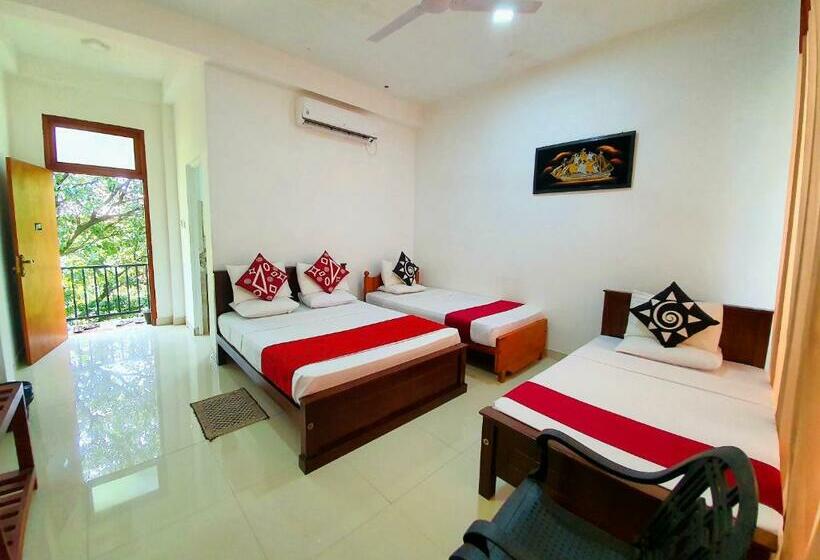 חדר משפחתי, Salubrious Resort