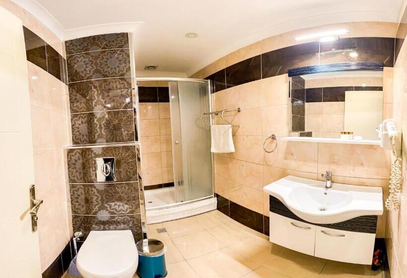 سوئیت با تخت بزرگ, Sumela Park