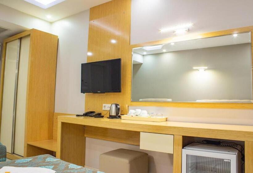 اتاق سوپریور سه تخته, Sumela Park