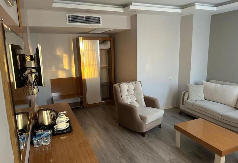 سوییت لوکس, Sumela Park