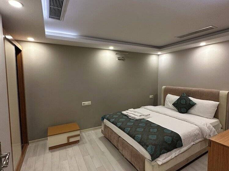 سوئیت 2 خوابه, Sumela Park