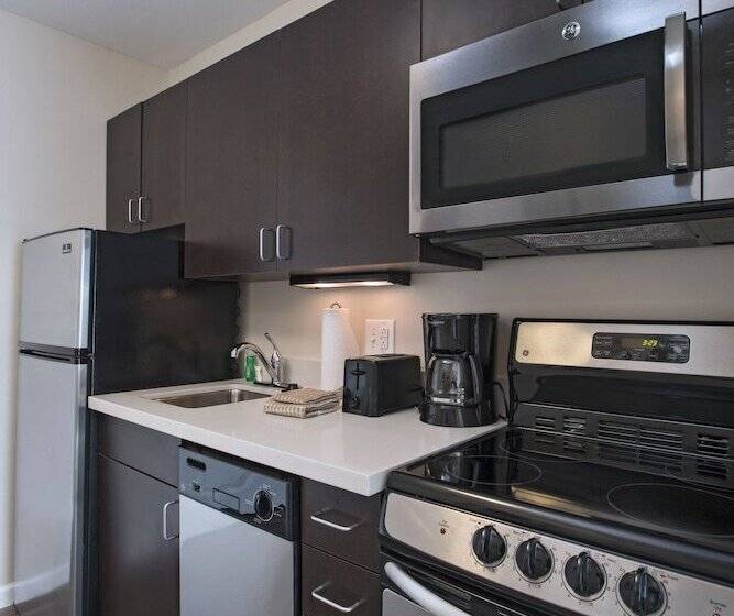 Люкс 2 Спальни, Towneplace Suites By Marriott Slidell