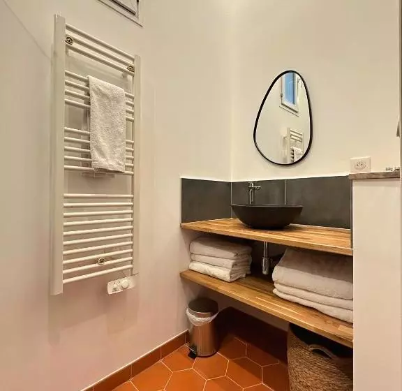 Huoneisto 2 Makuuhuonetta Terassi, Les Appartements Du Vieux Port