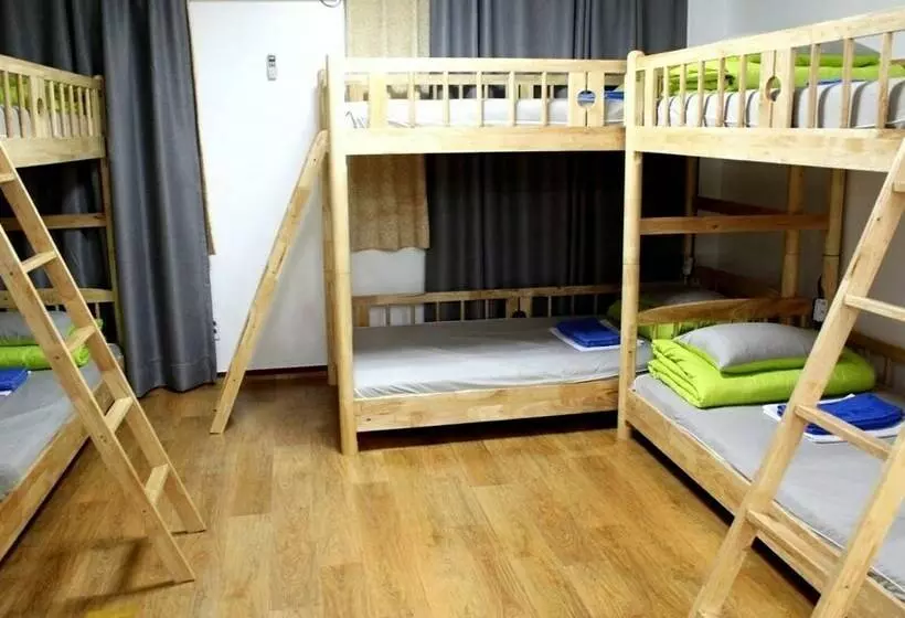 اتاق خانوادگی, Welcome Busan Guesthouse