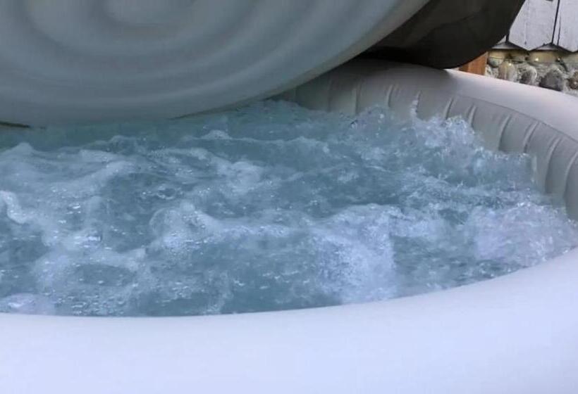 شاليه سوبيريور غرفة نوم واحدة, Robin Hood Village Resort