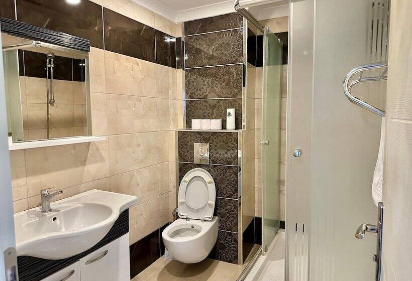 سوییت لوکس, Sumela Park