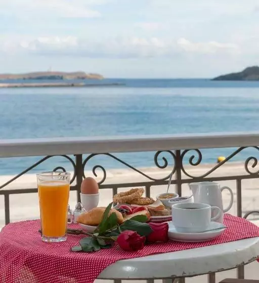 اتاق استاندارد با بالکن و چشم‌انداز دریا, Esperance 1